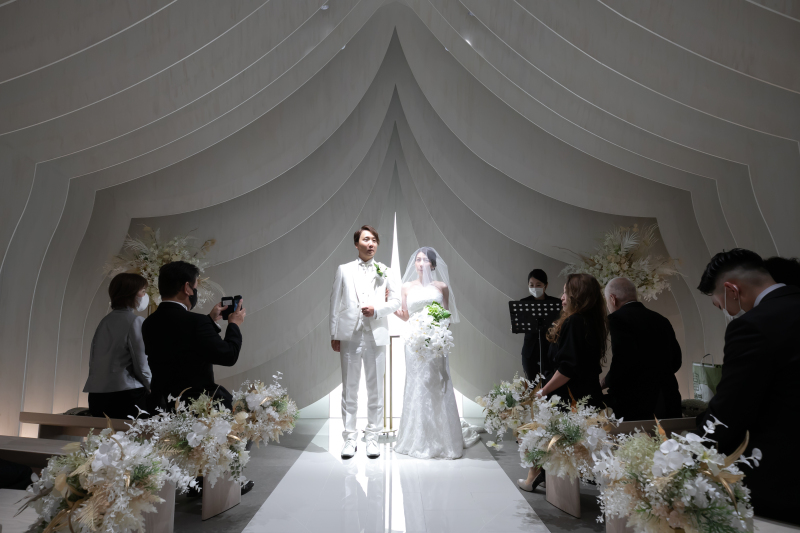 チャペルでウエディングフォト６