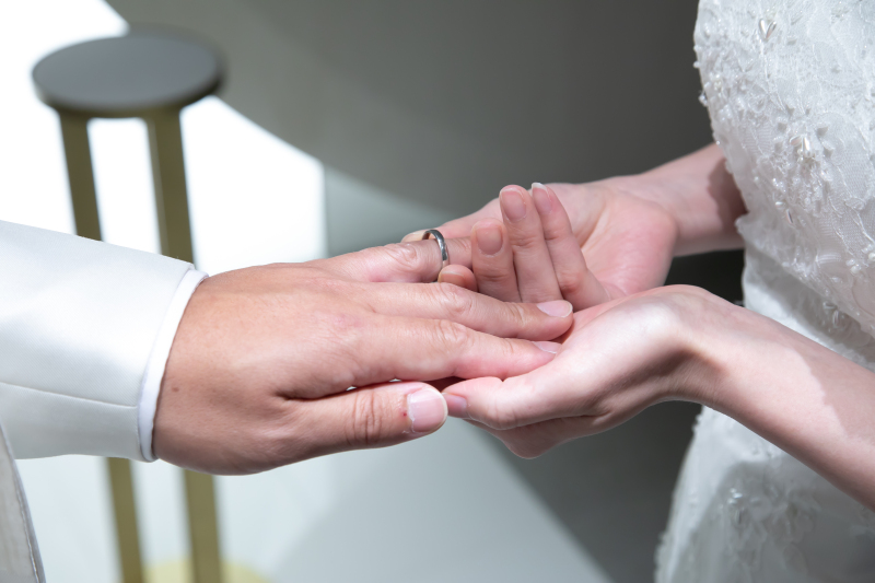 チャペルでウエディングフォト２