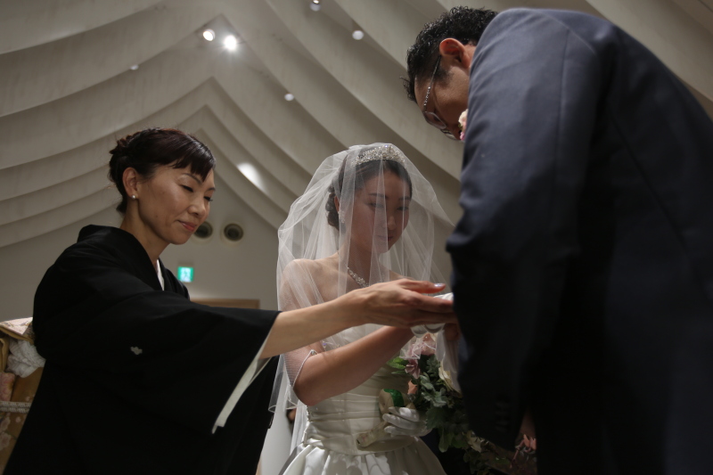 チャペルでスタイリッシュに２