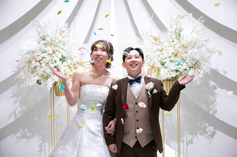 おふたりのアイテムを使って、チャペルフォト10♪