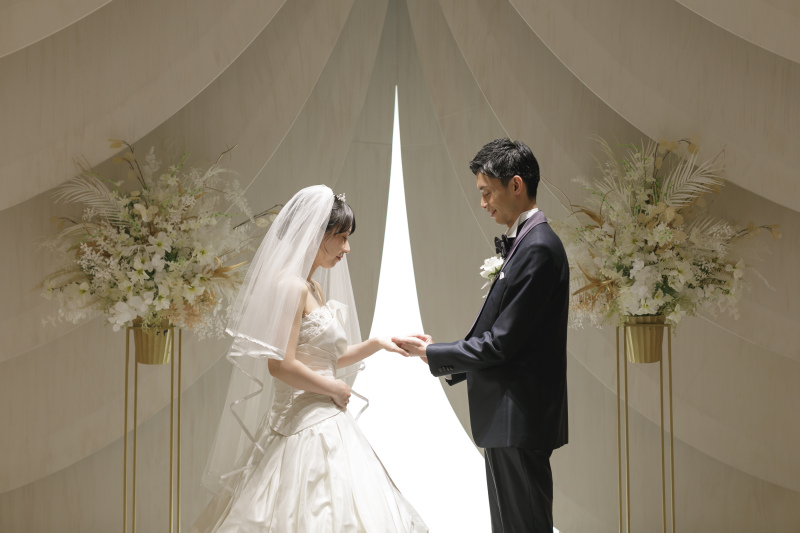 チャペルで、ドレスフォト３