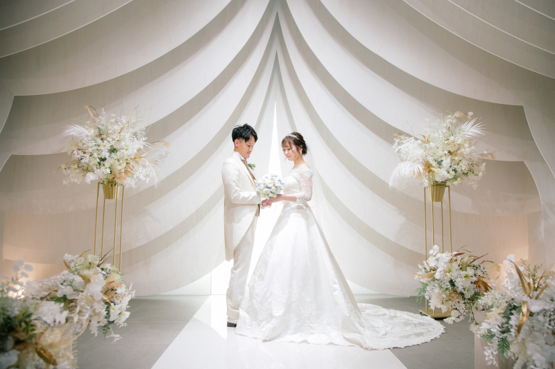 ウエディングドレスとカラードレスでのパーティー２