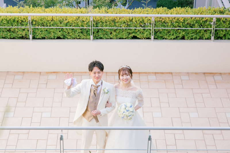 ウエディングドレスとカラードレス６