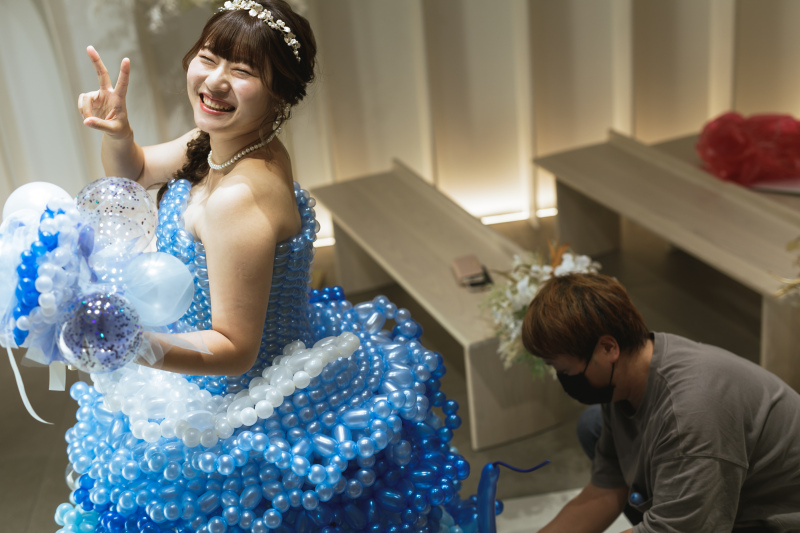 チャペルでバルーンドレス６