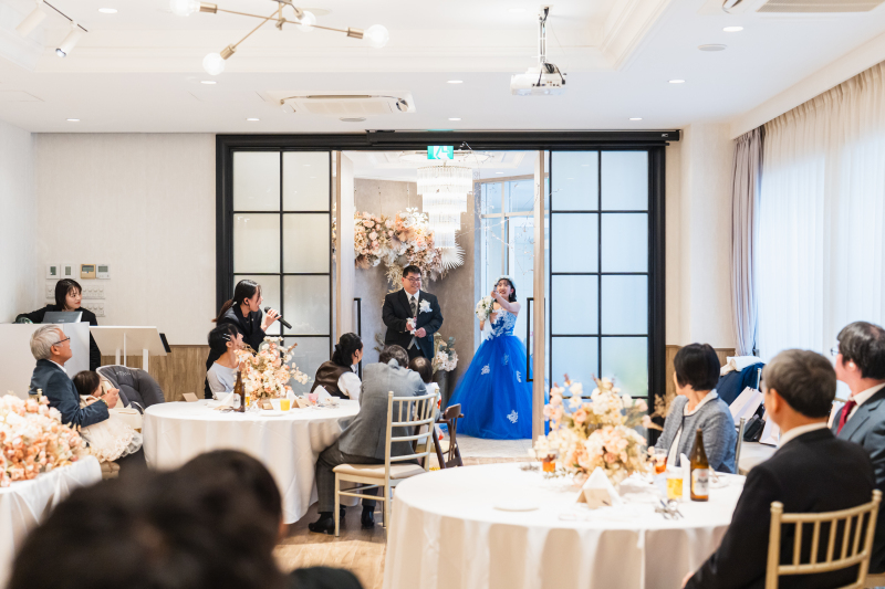 ご家族が待つ会食会場へ♪