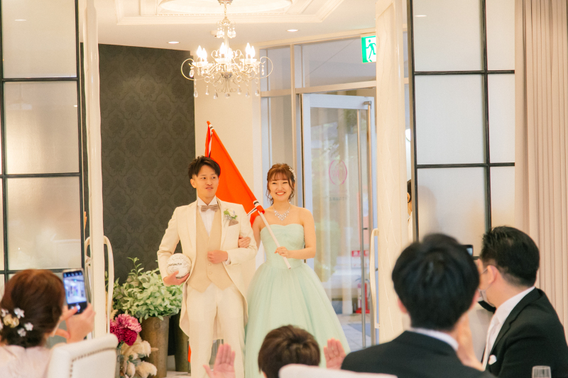 ウエディングドレスとカラードレス８