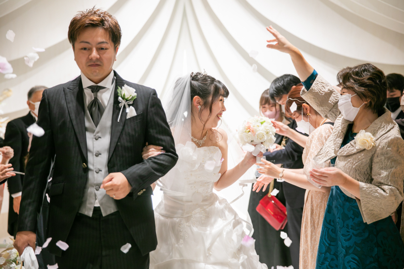 ウエディングとカラードレスレポート５