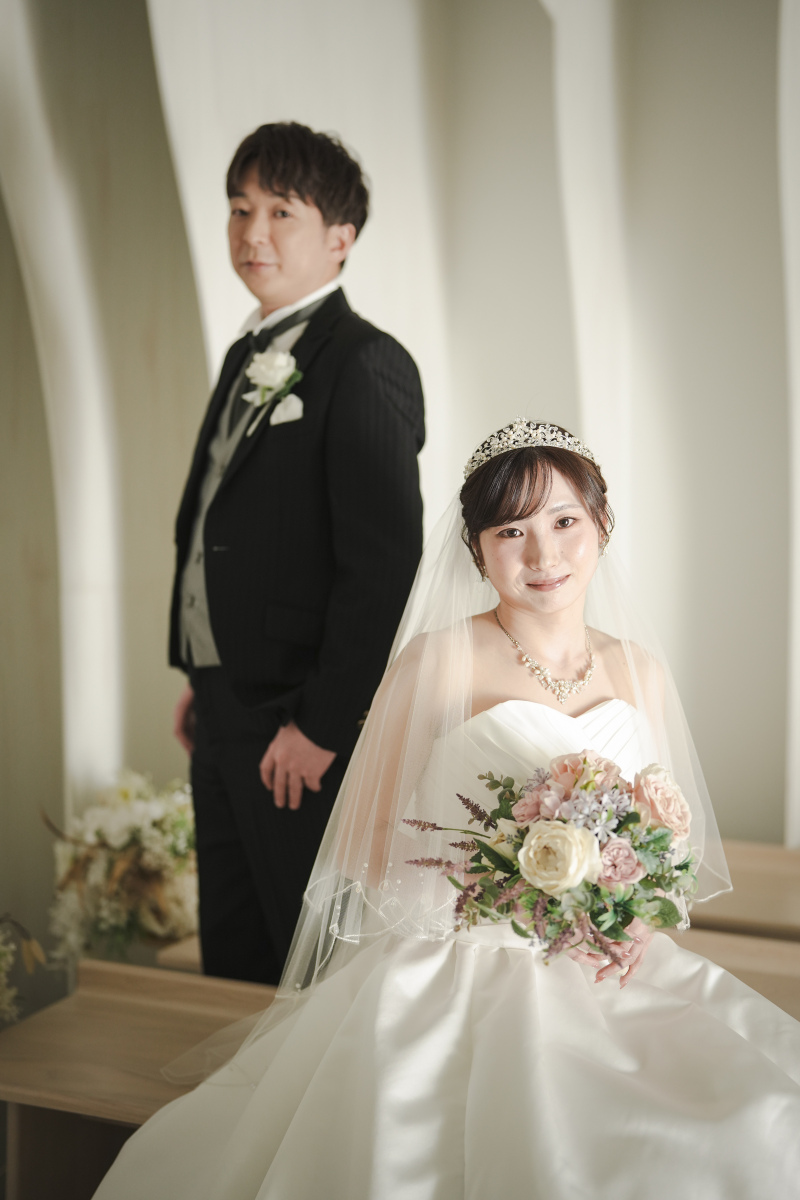 少し緊張した表情も