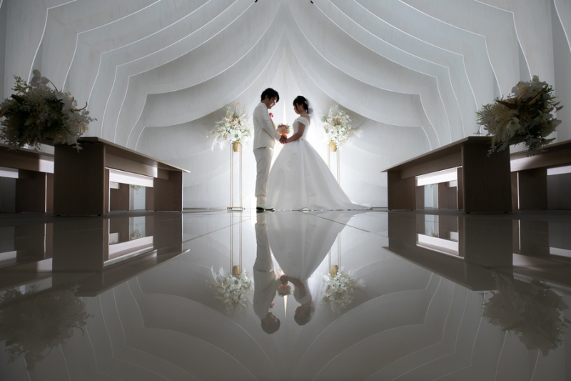 次はライトを落として雰囲気変化！