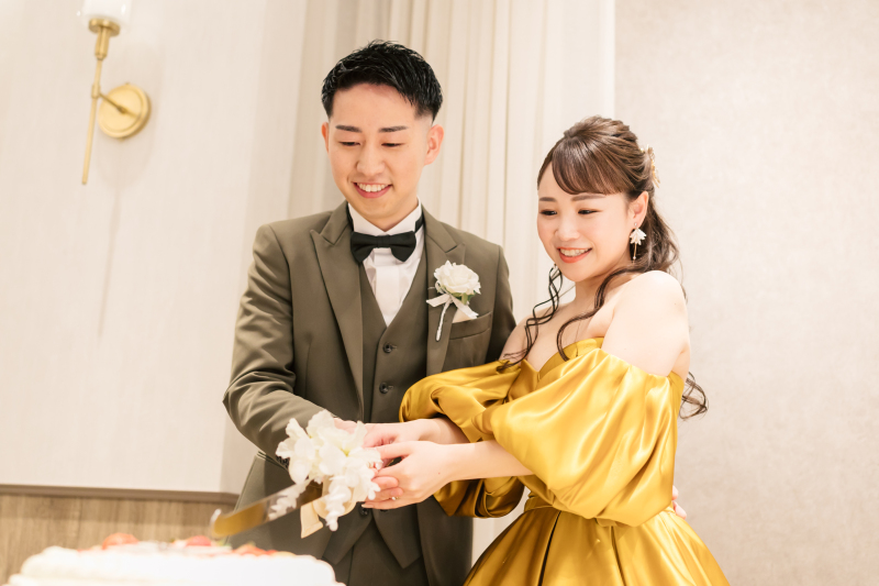 【期間限定】基本料50%オフ◆洋装2着_チャペルフォト+会食プラン|全データ&6名分のお食事代付き☆