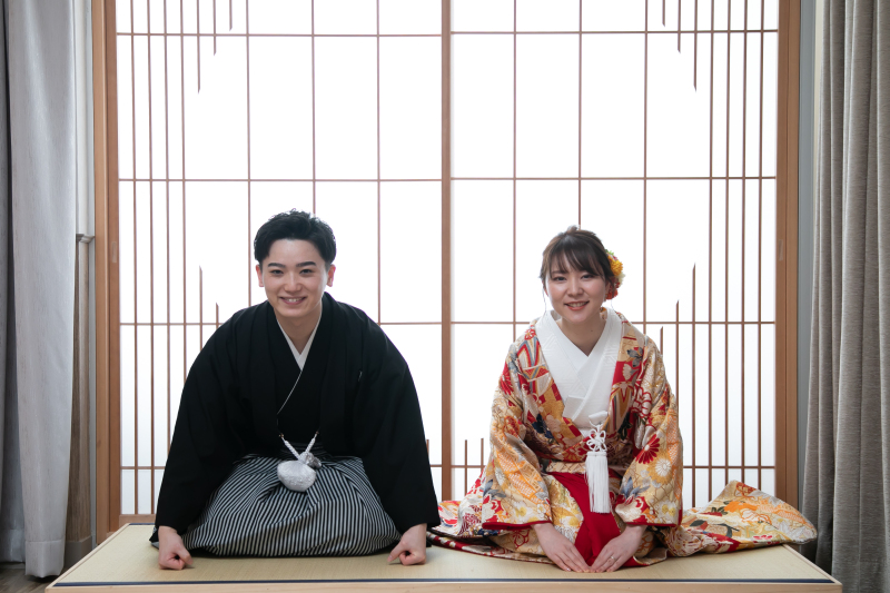【基本料金50%OFF】和装&洋装_衣装3着よくばり撮影+会食プラン|全データ&スタジオ使用料込|6名分のお食事代付☆
