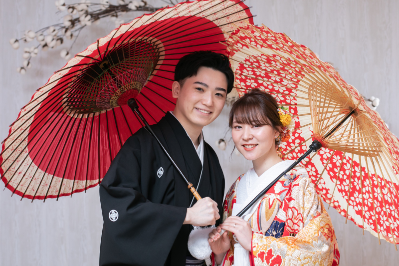 【基本料金50%OFF】和装&洋装_衣装3着よくばり撮影+会食プラン|全データ&スタジオ使用料込|6名分のお食事代付☆