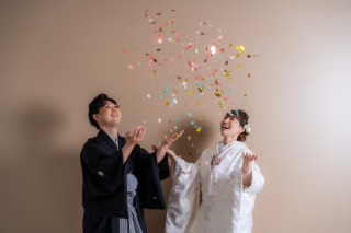 スタジオ撮影は様々な背景でお写真を残せます！