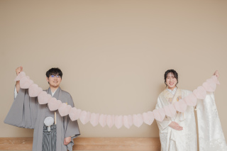 おふたりらしさ溢れるグッズと一緒に！