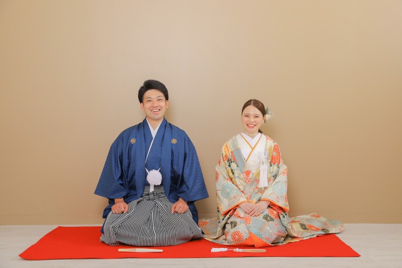 シンプルな背景にお着物も映えます！