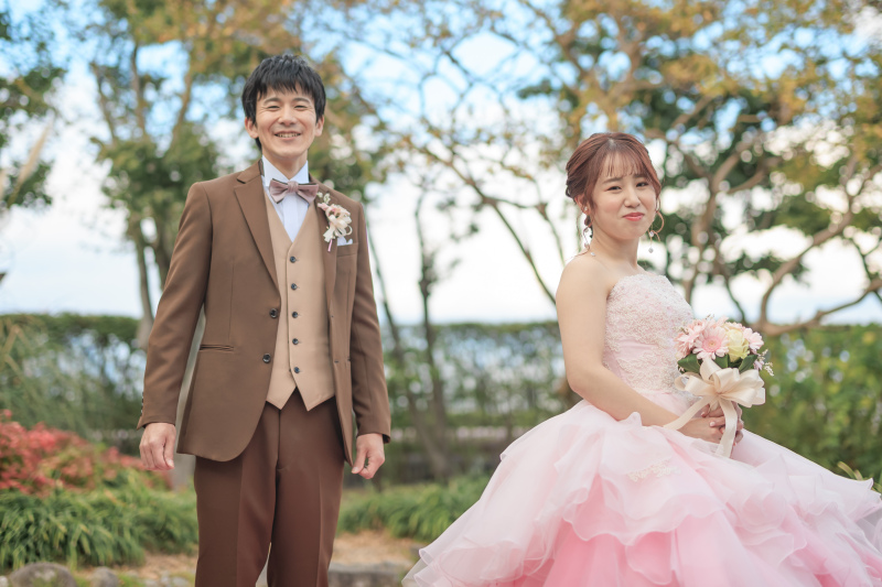 青空の下、自然に囲まれながら行うロケーション撮影♪