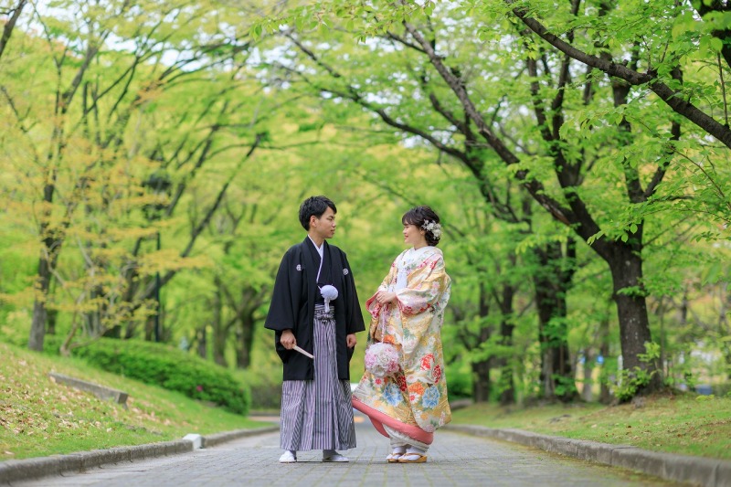 新緑と季節の花に囲まれたロケーション撮影♪