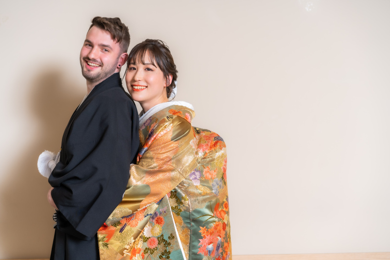 お二人の日常的な表情により特別感を加えて