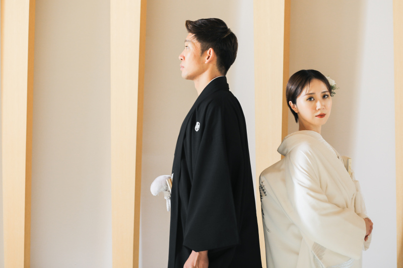 小さな結婚式広島店_色打掛・着物が豊富