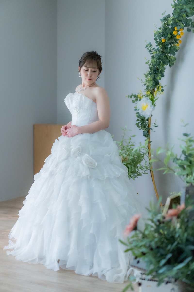 小さな結婚式広島店_ウエディングドレスが豊富