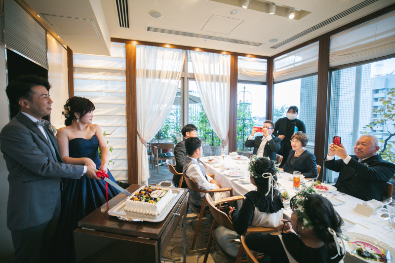 【フォトウェディング+フルコース会食セットプラン】6名様~可能!全カットデータ付き!ファミリーフォトウェディング