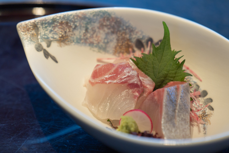 リーガロイヤルホテル内レストラン「鯉城」で行う顔合わせ会食プラン(チャペルご撮影約50カットデータ納品付+6名様会食料金込)