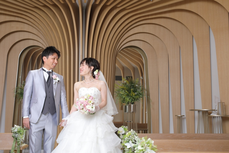 リーガロイヤルホテル内レストラン「鯉城」で行う顔合わせ会食プラン(チャペルご撮影約50カットデータ納品付+6名様会食料金込)