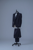 サテンピークドラペル折り返し袖タキシードネイビー