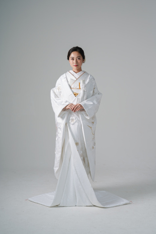 梅に飛翔鶴（WU00180)