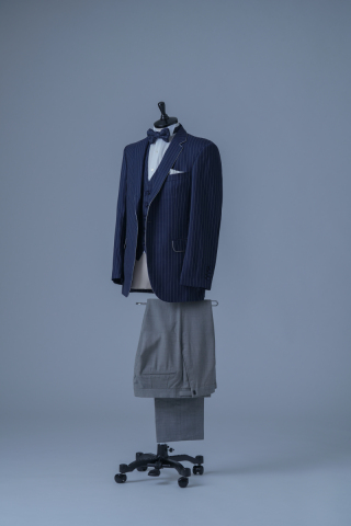 白ストライプ　パンツグレー（TX59533）