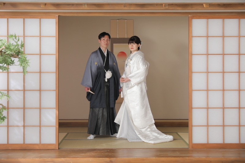 伝統的な立ち姿