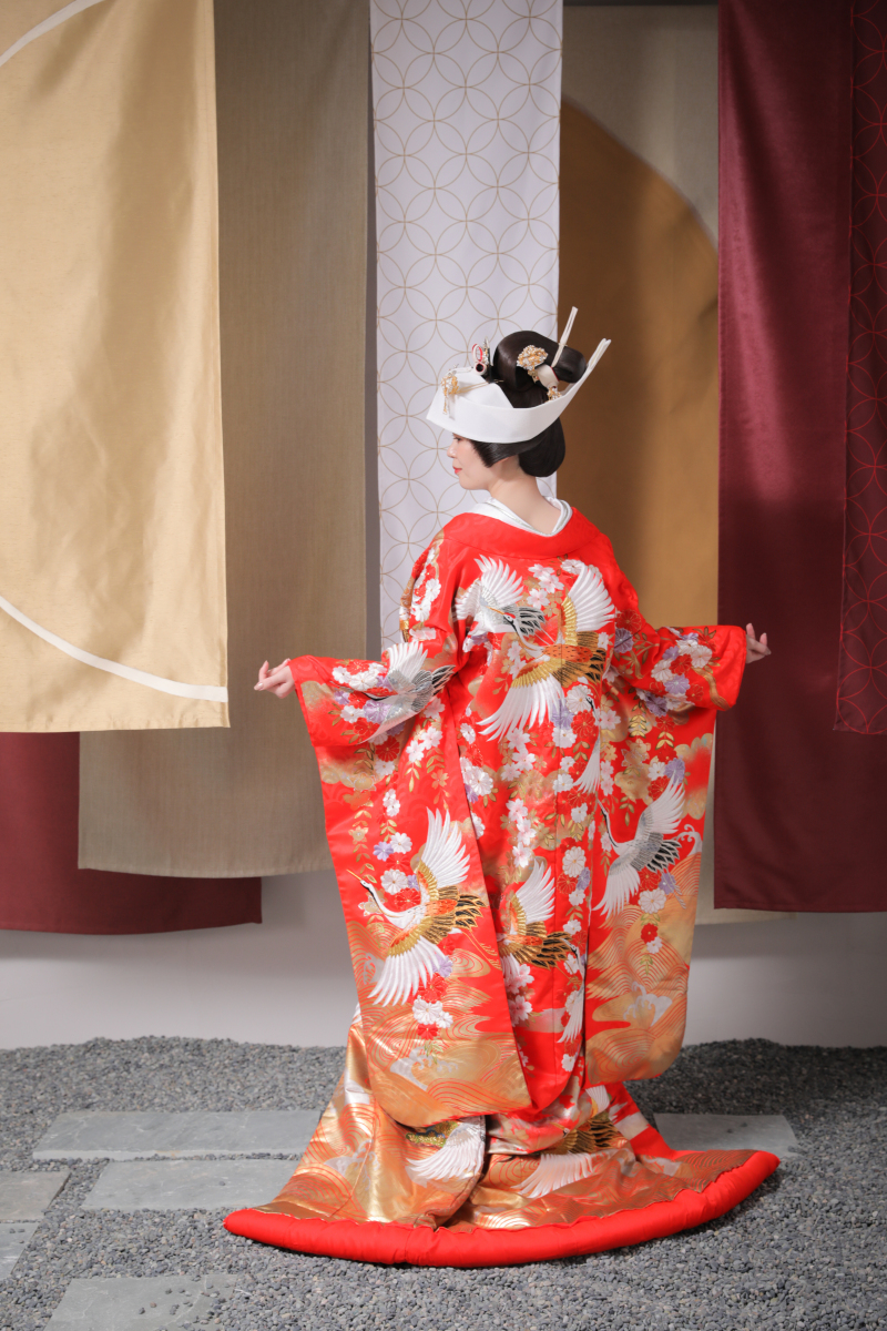 お着物の柄がしっかり残せる後ろ姿