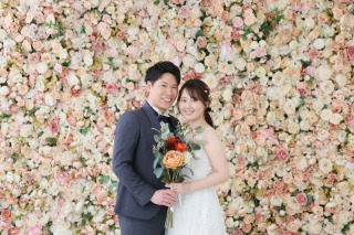 スタジオでシンプルもキュートも