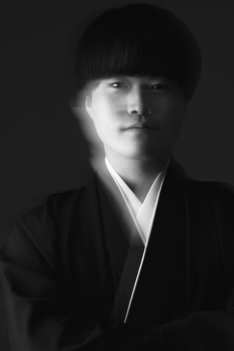 クリエイティブに