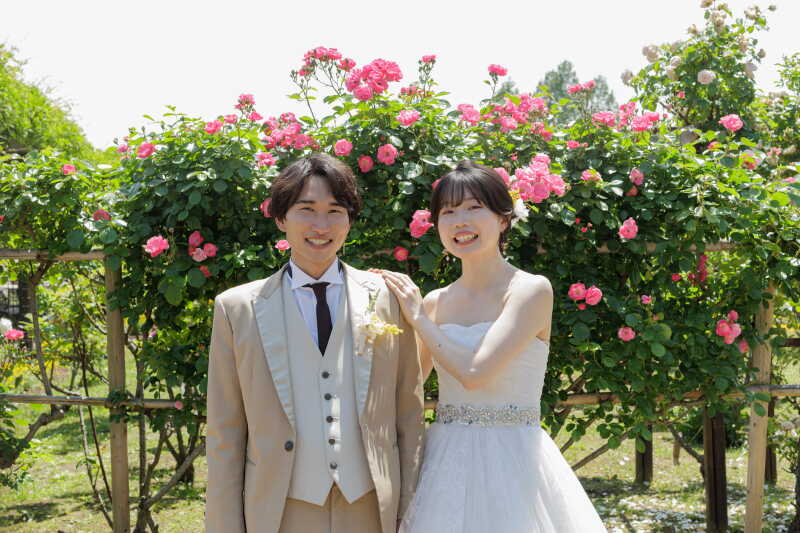 ピンクのお花も似合うおふたり!