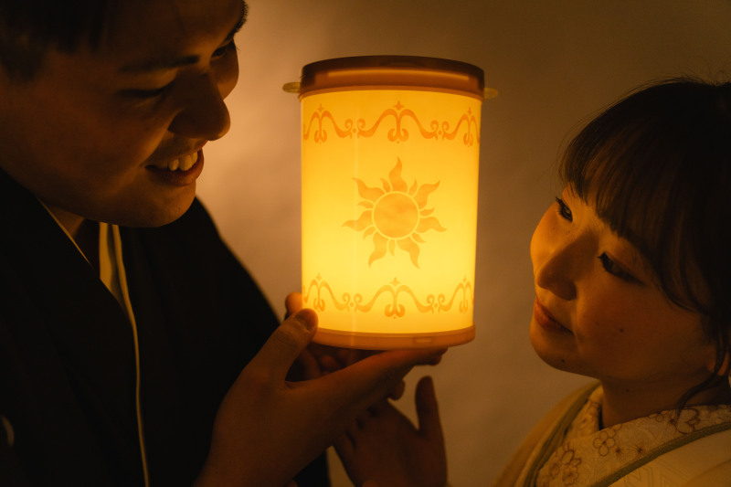 光に照らされて