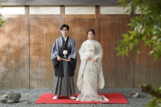 和装　屋内庭園スタジオで