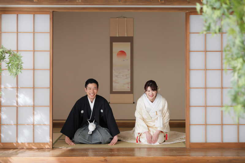 お辞儀ショット