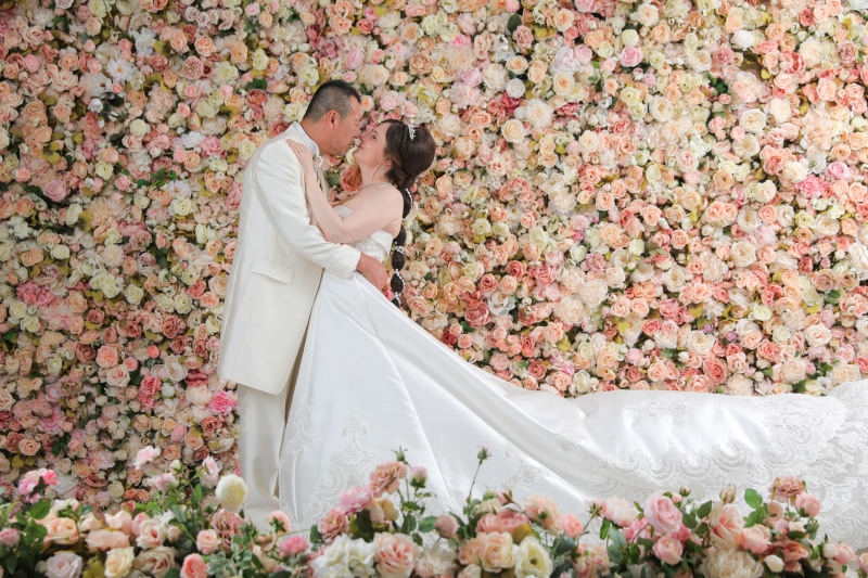 ふわっと広がるトレーンに釘付け！