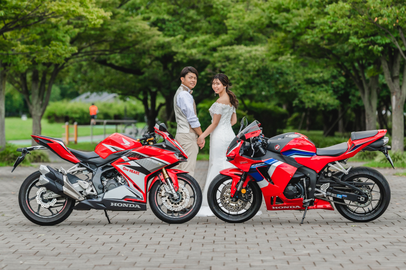 バイクと一緒に。