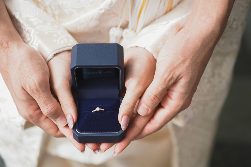 指輪のカット。