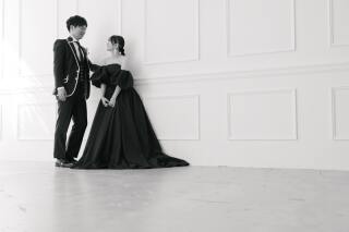 カラードレスでクールな撮影