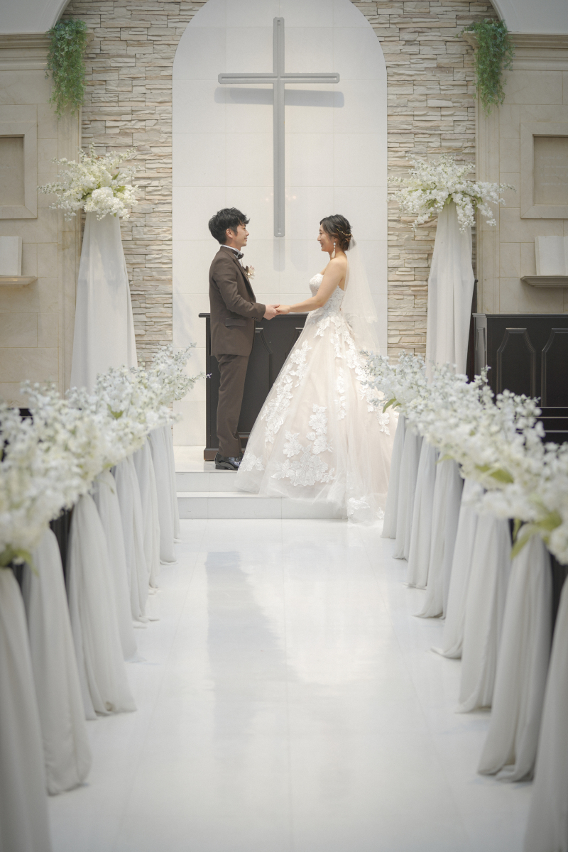 ヴァージンロードを進むと