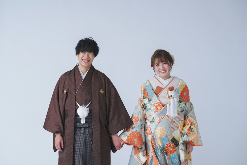 無地背景でシンプルに。