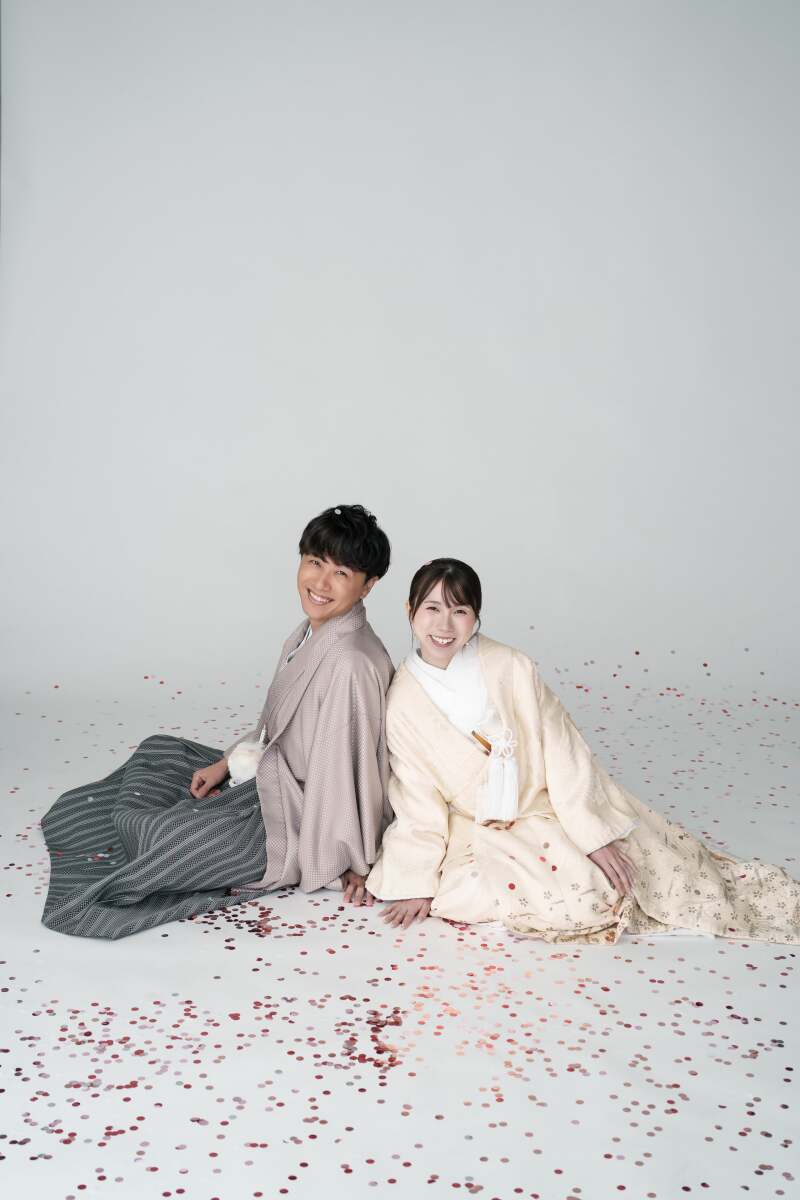 散らばるコンフェッティ