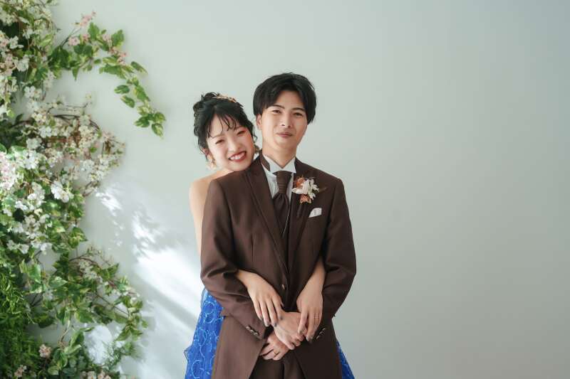 ご新婦様からのバックハグ！