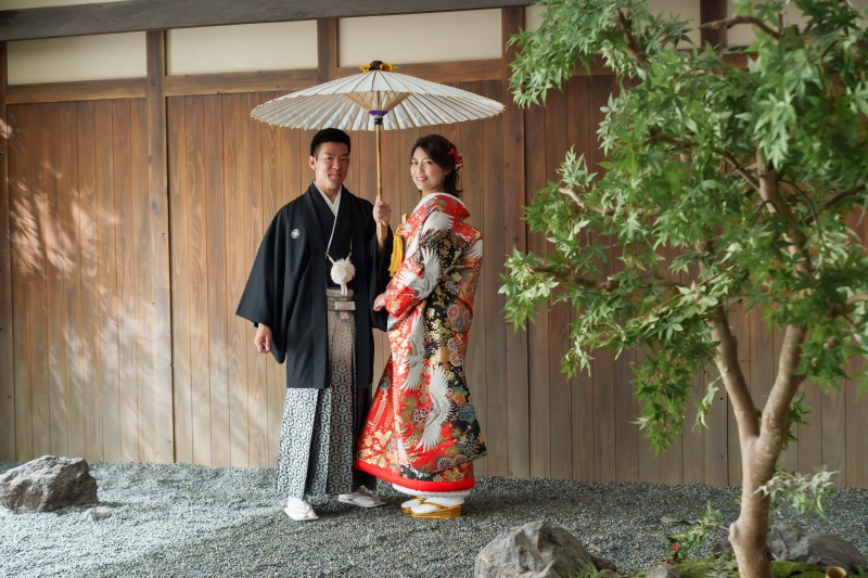 まずは和傘を使って