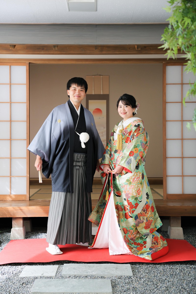 フォーマルな立ち姿