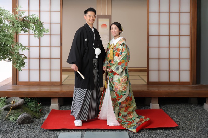 フォーマルな立ち姿