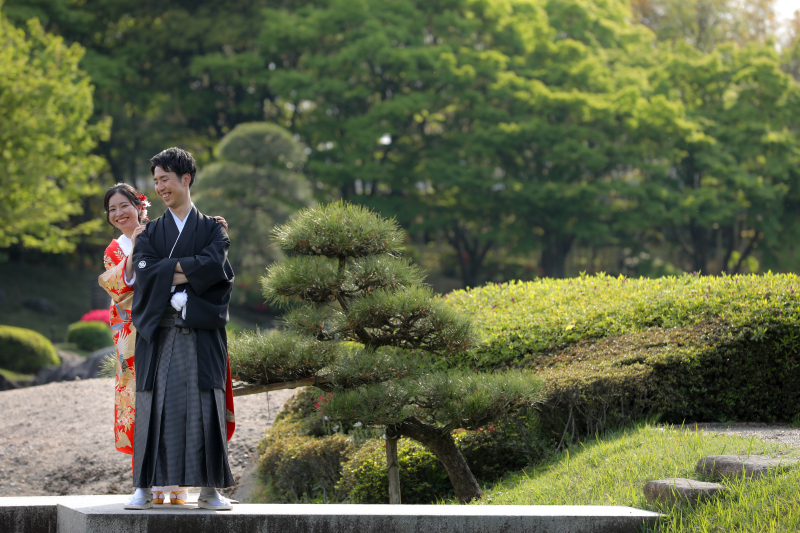 新郎様の後ろからチラッ♪